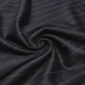 Темно-синяя ткань в бежевую полоску (100% кашемир). Италия.